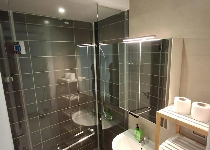 G Cribs B19g8 شقة *